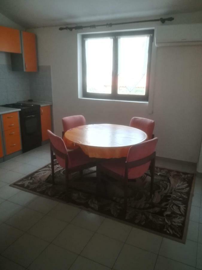 Apartmani Mid Razinska 41 Brodarica Kod Sibenika Razine Экстерьер фото